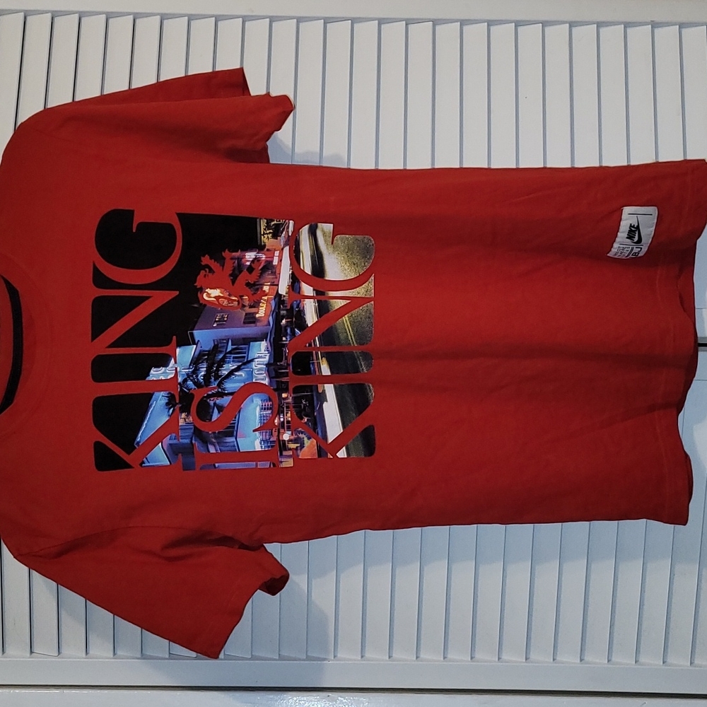 Mens  Nike T-Shirt